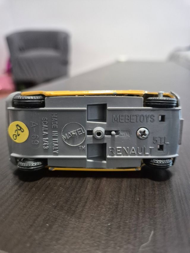 Renault 5 escala 1/43 Mebetoys