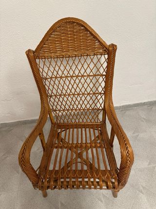 Silla mimbre y 2  almohadón- multicolor