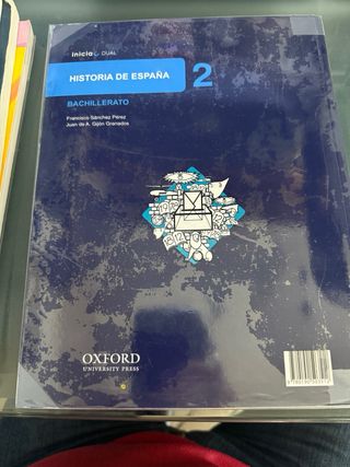 Inicia Historia de España 2.º Bachillerato. Lib...