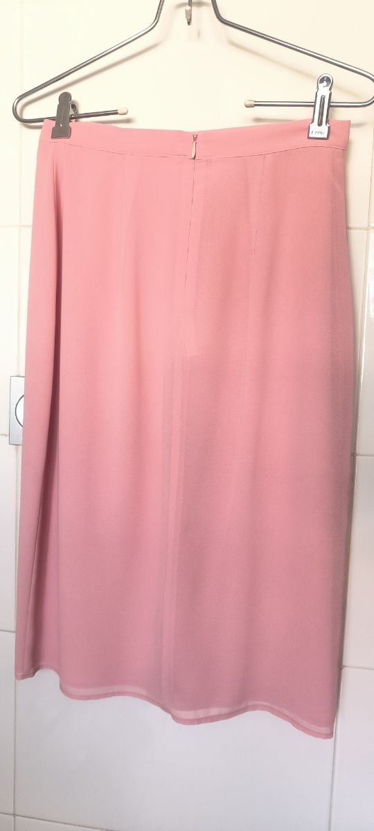 Falda rosa Bimani - nueva, botones dorados