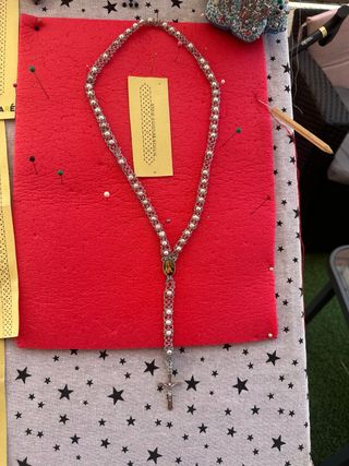 rosario hecho a mano de encaje de bolillos