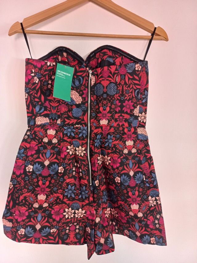 Mono corto floral nuevo