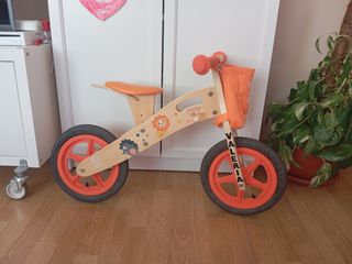 Correpasillos madera infantil