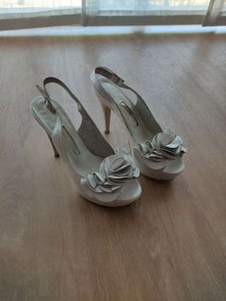 Zapatos novia beige
