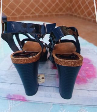 Sandalias negras tacón mujer