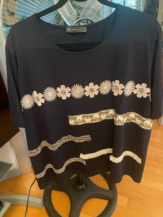 Maglia Giglio Rosso blu ricami