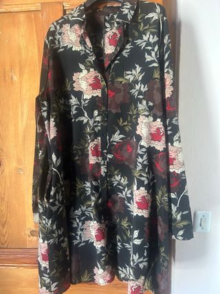 Vestido floral - Negro y Rojo