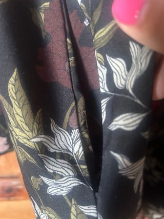 Vestido floral - Negro y Rojo