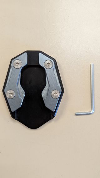 Piastra allargamento cavalletto moto