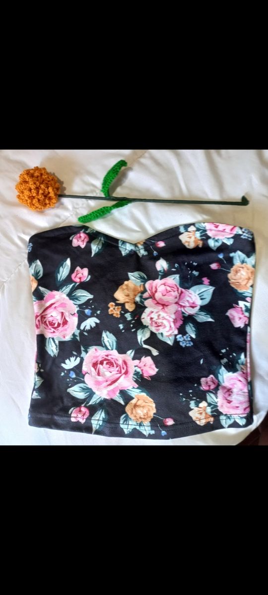 Top palabra de honor floral