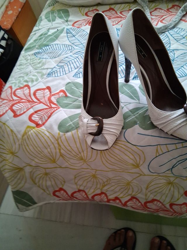 Zapatos tacón Zara mujer