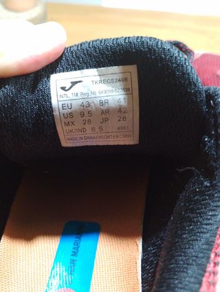 Zapatillas Joma montaña rojas y negras