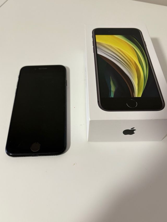iPhone SE Black 64GB - ottime condizioni.