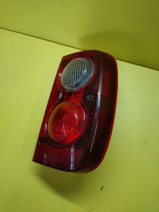 PILOTO TRASERO DERECHO LAND ROVER FREELANDER