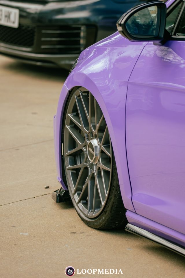 Llantas rotiform con neumáticos casi nuevos.