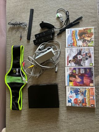 Wii + 4 juegos