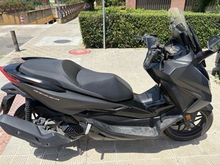 Honda Forza 125 - Scooter