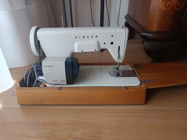 Máquina coser Singer Hexagon RC600