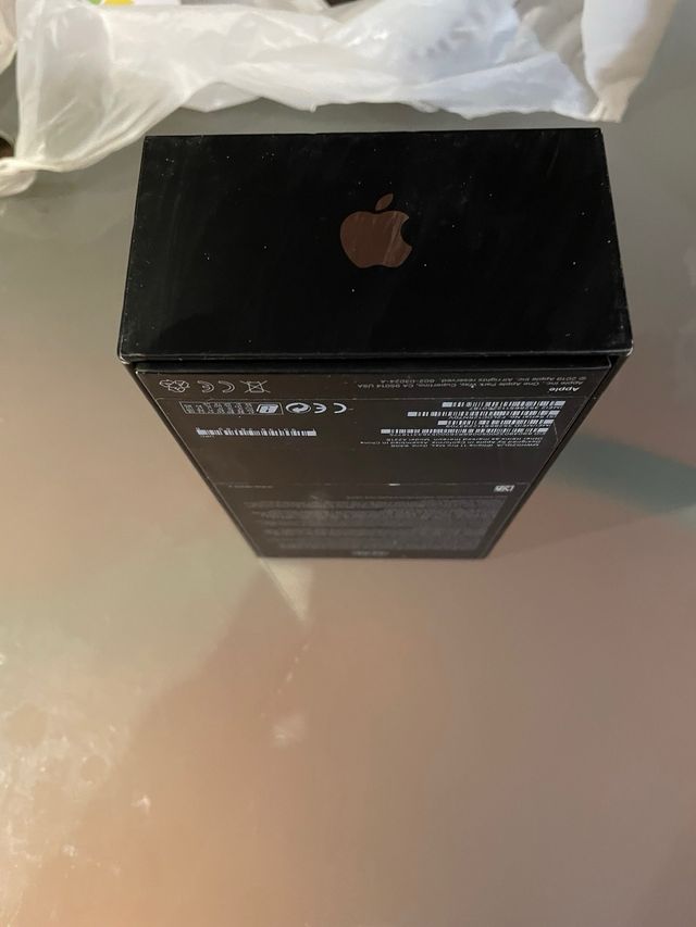 Caixa iPhone 11 Pro Max 64GB - Rosa