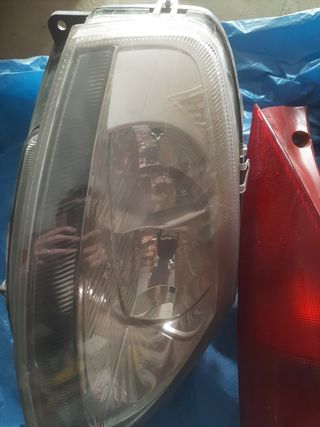 Fanale ant. dx + post. sx Citroen C3 2005