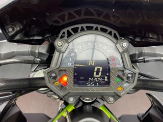 KAWASAKI Z 900 FULL NEGRO