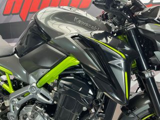 KAWASAKI Z 900 FULL NEGRO
