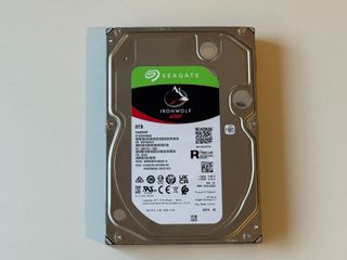 Nas Synology DS720+ 18GB RAM, opción +16TB Seagate
