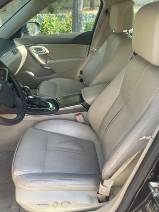 Saab 9-5 Vector año 2011