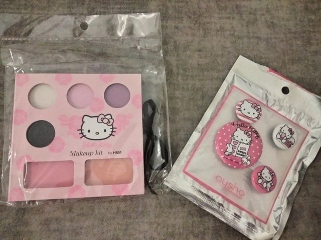 Kit maquillaje Hello Kitty H&M  + 4 chapas