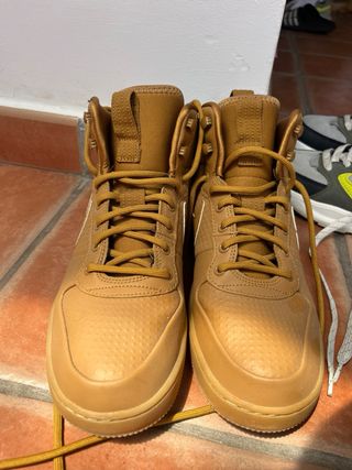 Zapatillas Nike Marrón - Talla 42