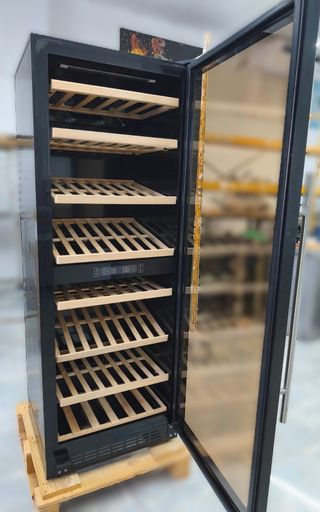 Vinoteca negra 18 botellas