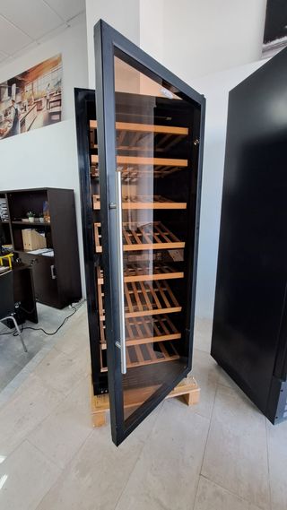 Vinoteca negra 18 botellas