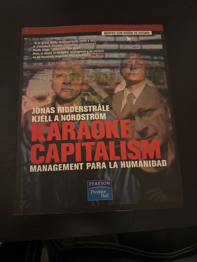 Karaoke capitalim: Management para la humanidad