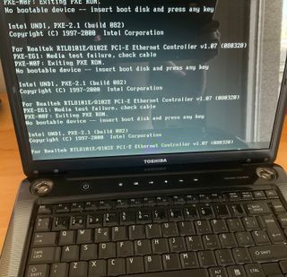 Portátil Toshiba Satellite A300-228