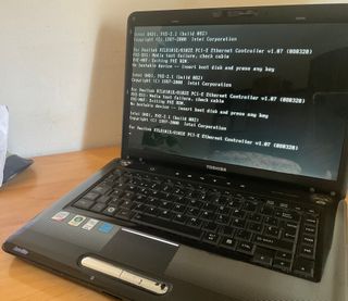 Portátil Toshiba Satellite A300-228