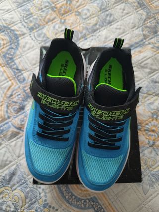 Zapatillas Skechers S Lights niño