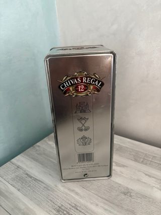 Chivas Regal 12 años estuche metálico