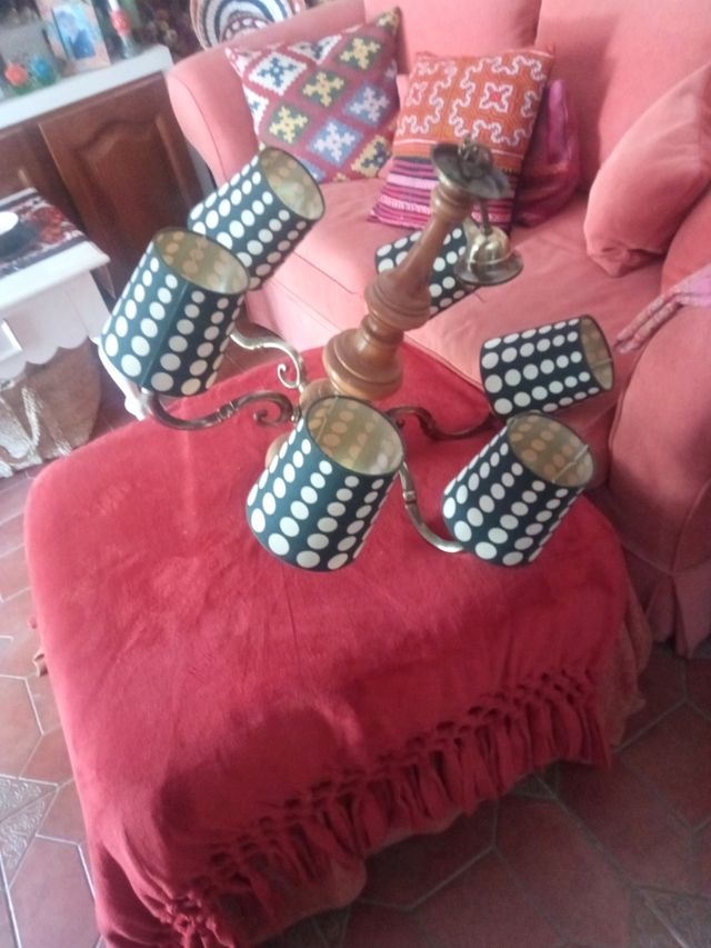 Lampada in legno e bronzo