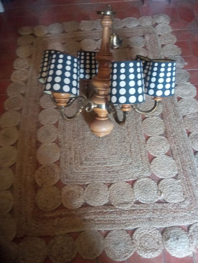 Lampada in legno e bronzo