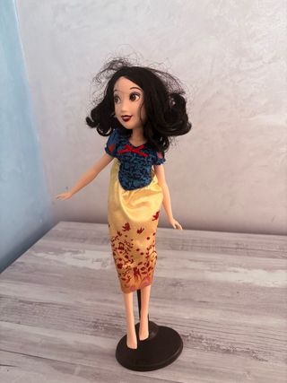 Muñeca Blancanieves Disney - Soporte