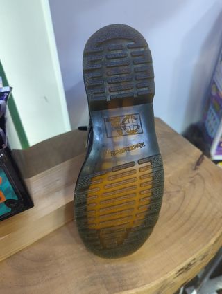 Botas Dr. Martens Moradas