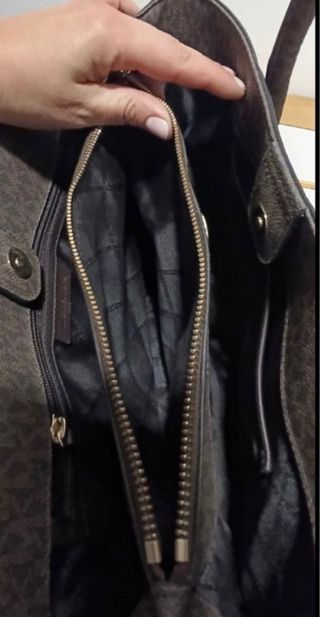 Bolso MICHAEL KORS negro y marrón