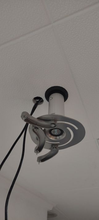 Soporte techo proyector Tooq 360º
