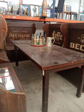 Mesa madera cervecería antigua