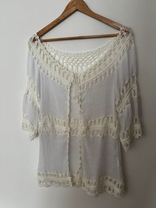 Blusa blanca crochet - Playa