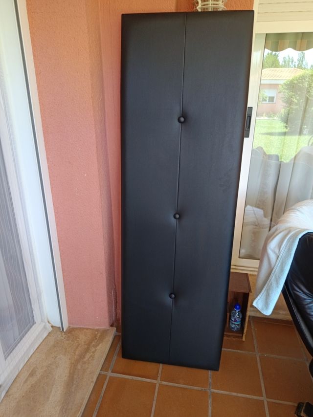 Cabecero curpiel negro