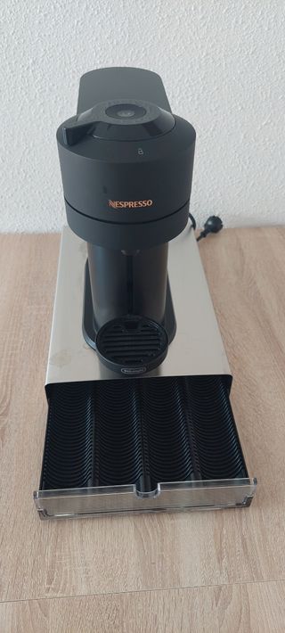 Cafetera Nespresso Vertuo Next Negra