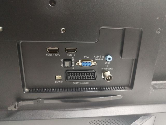 TV Philips 24" - Pantalla negra