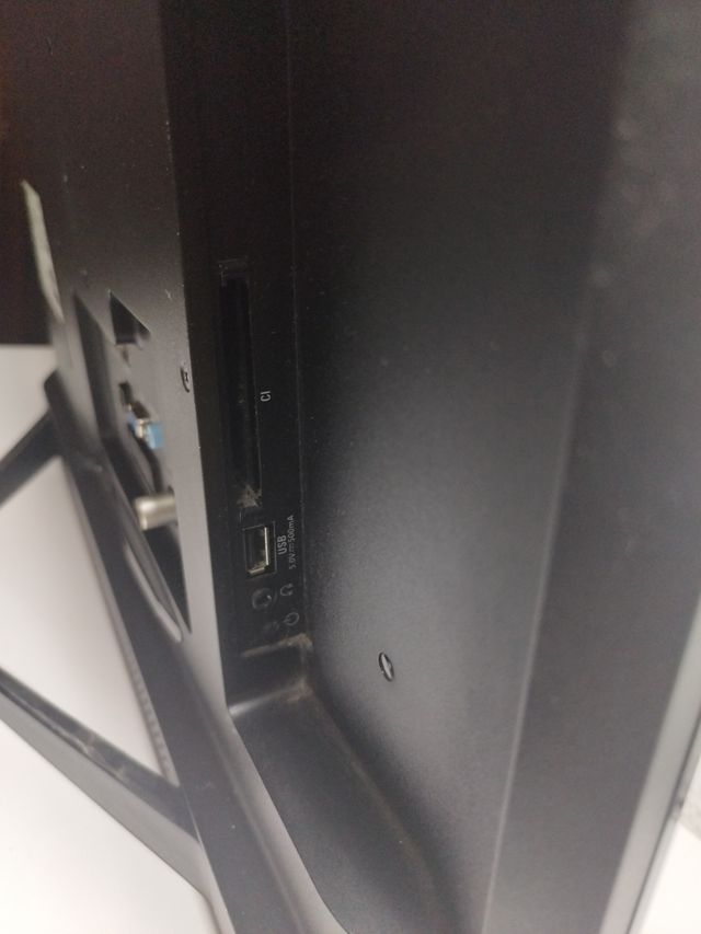 TV Philips 24" - Pantalla negra