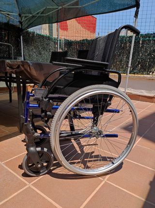 Silla de ruedas plegable